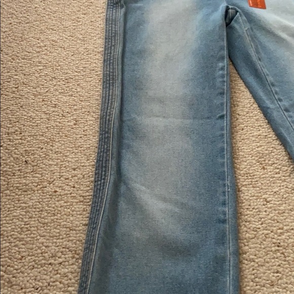 NWT Bon Jour women’s jeans size 8 - Picture 4 of 6